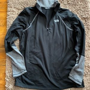 Women’s Northface half zip